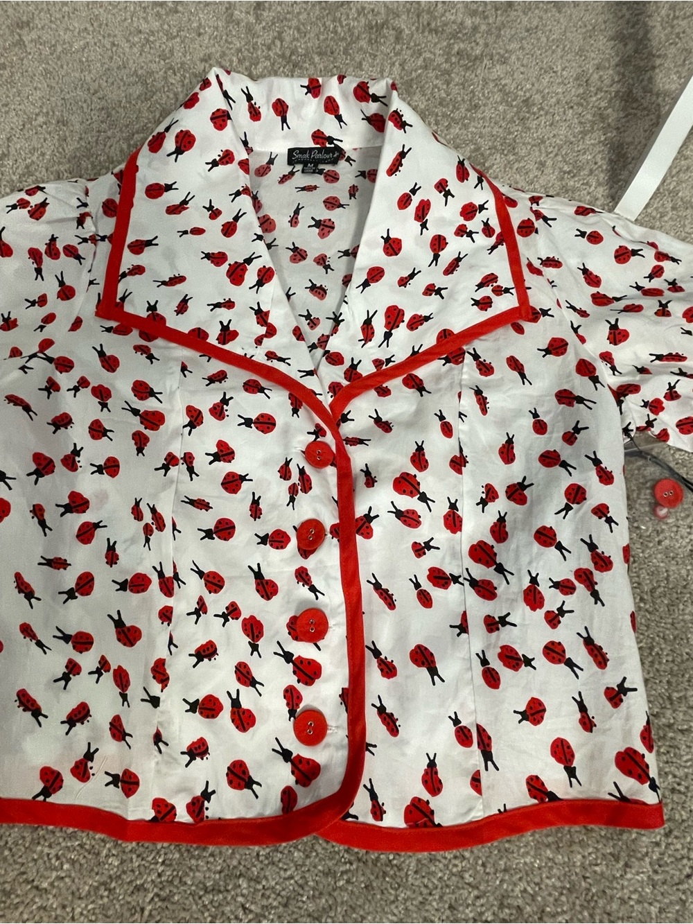 Red Ladybug Print Button-Up Crop Top - Picture 3 of 9